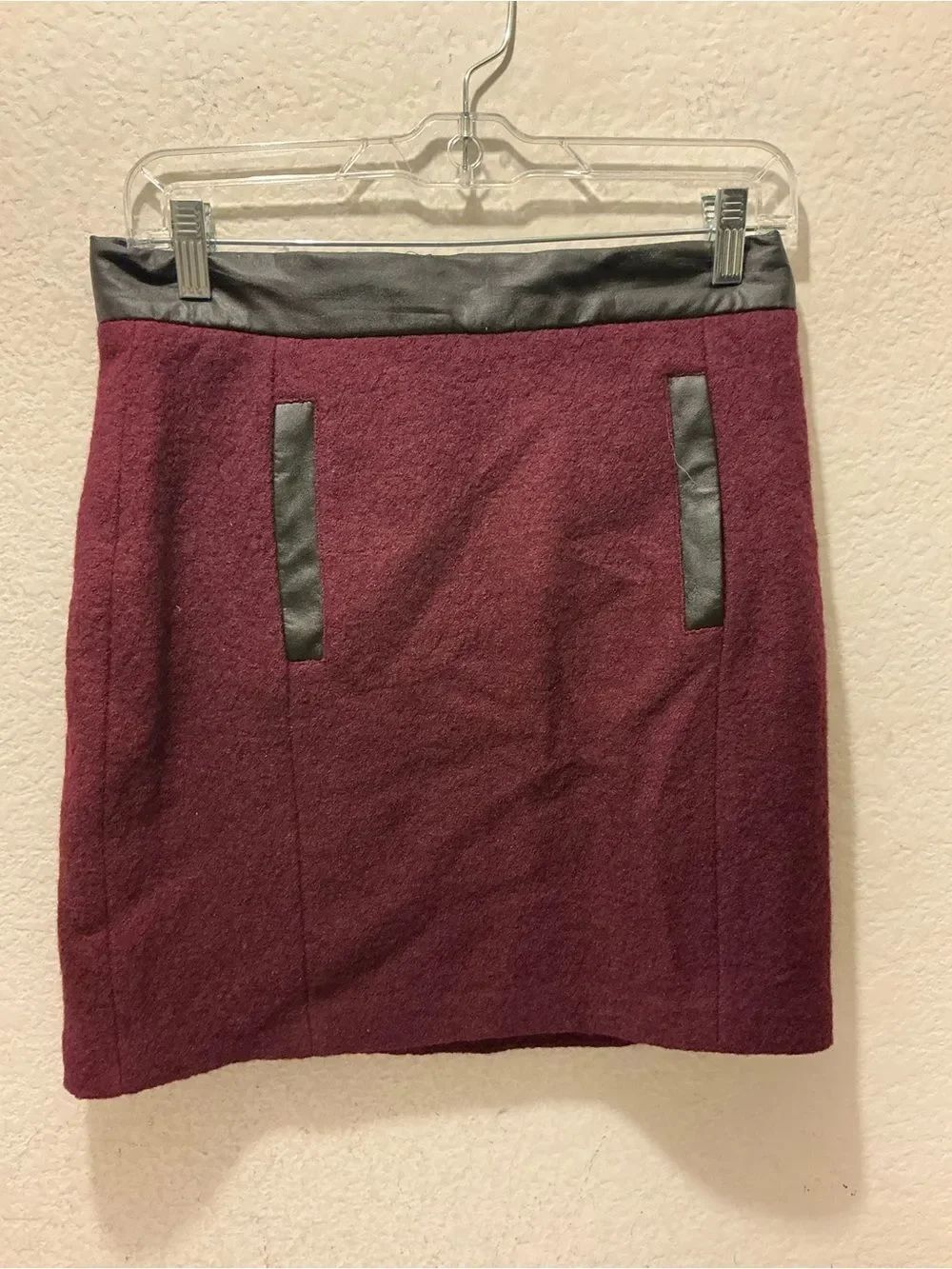 French Connection Burgundy wool blend Pencil Skirt with Black Trim size 8